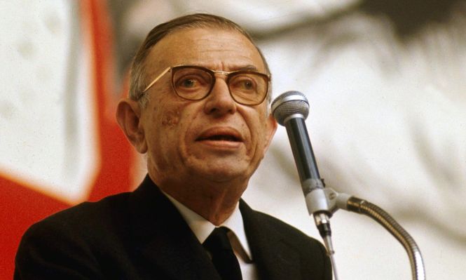 Sartre no solo escribió tratados filosóficos, también fue autor de obras de teatro, novelas, biografías.
