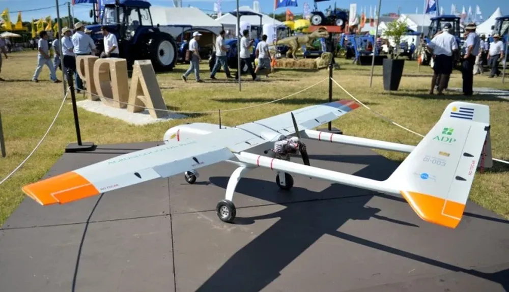 Un avión no tripulado de ADP que puede detectar el estado de los cultivos desde la altura