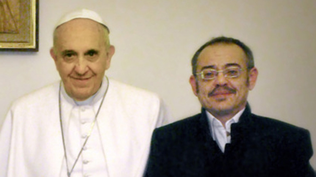 El Papa Francisco y Diego Neira Lejárraga en 2015.