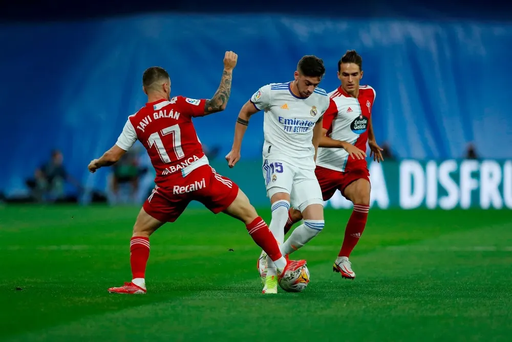 Valverde trabado por Javi Galán