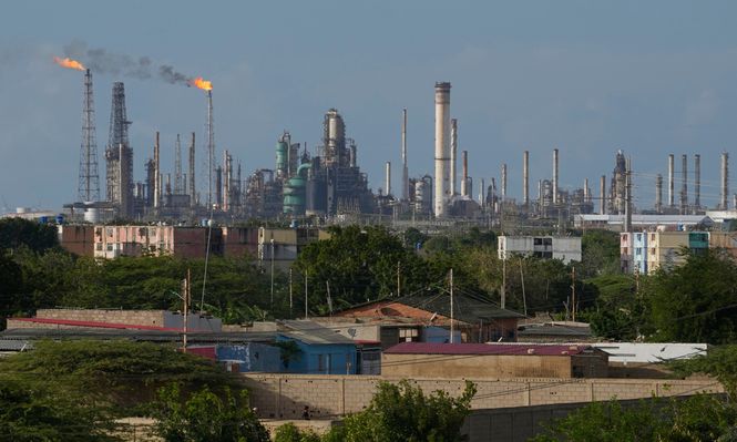 Estados Unidos abre el petróleo venezolano a cinco gigantes y refuerza su control energético en el hemisferio