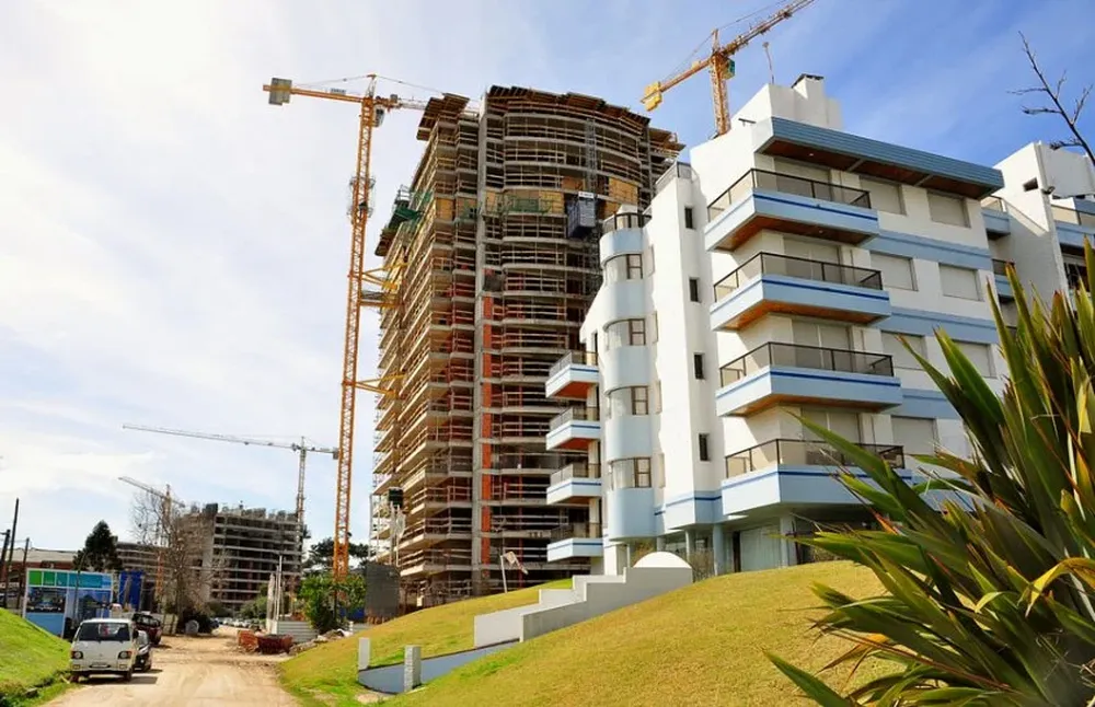 Avanza la construcción en Punta del Este