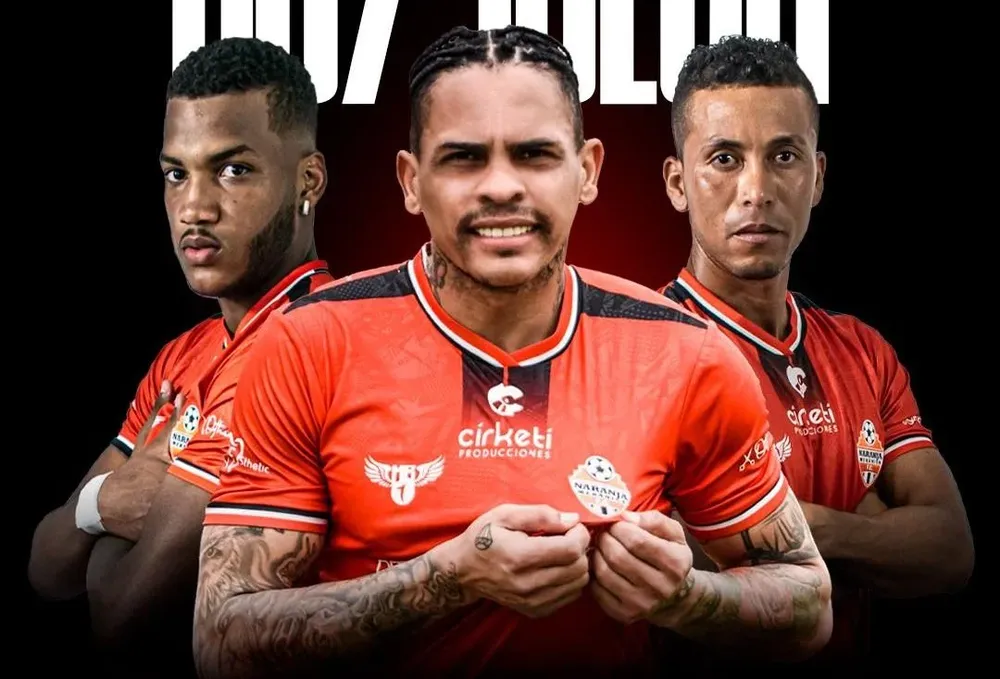 La nueva camiseta de Alvez
