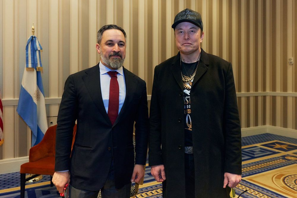 Elon Musk junto a Santiago Abascal.