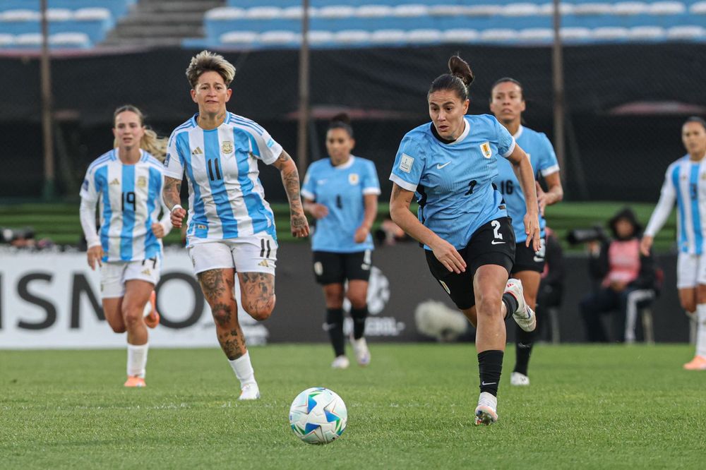 Stephanie Lacoste de Uruguay ante Yamila Rodríguez de Argentina por Liga de Naciones