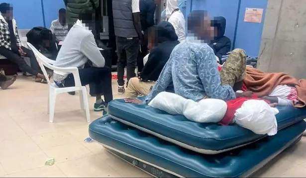 Peticionarios de asilo en el aeropuerto de Barajas