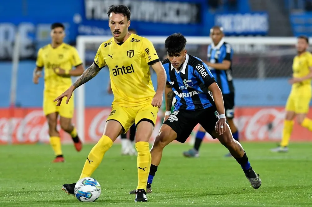 Peñarol y Liverpool buscarán el título del Uruguayo