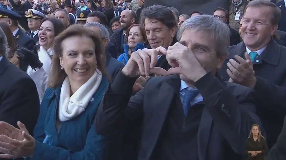 Luis Caputo en el acto del 25 de Mayo.&nbsp;