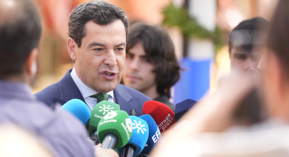 Juanma Moreno, atrapado por el caos ferroviario en Málaga:  Es inaceptable que sea algo habitual