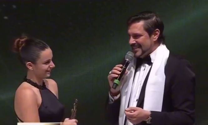 Matías Alé le pidió casamiento a su novia en los Martín Fierro Federal.&nbsp;