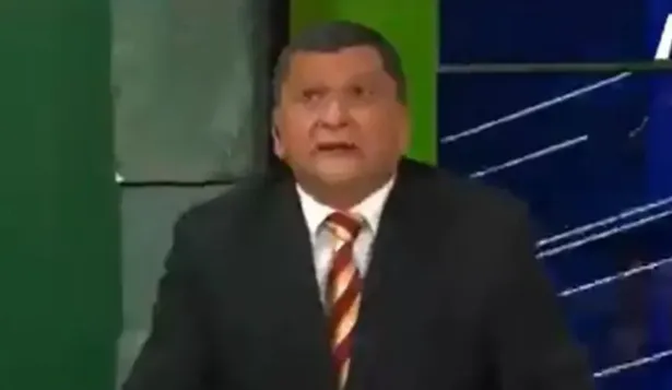 El sismo en Ecuador llevó al pánico de los periodistas televisivos que estaban al aire