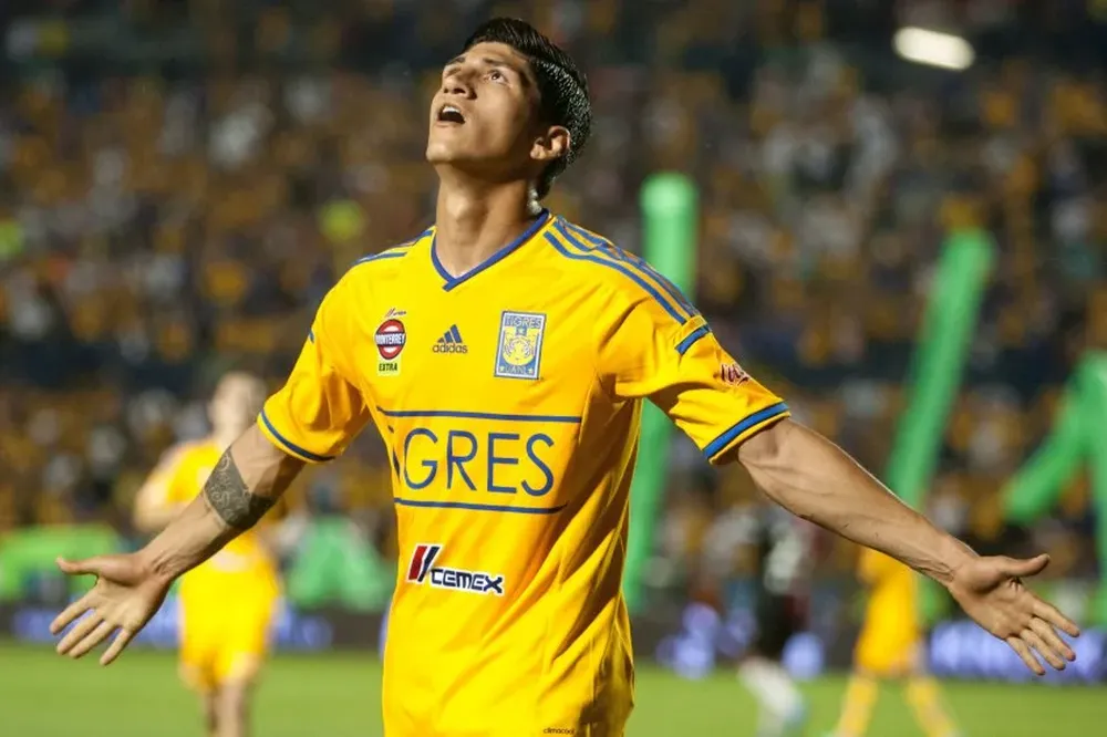 Alan Pulido