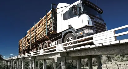 Choferes realizan este miércoles paro nacional en transporte de carga