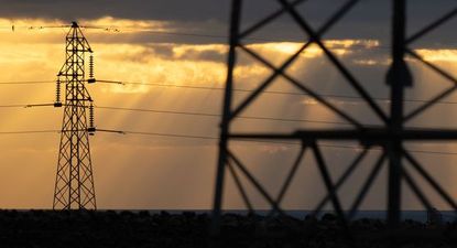 Tendidos eléctricos en Fuerteventura, en las Islas Canarias. EFE