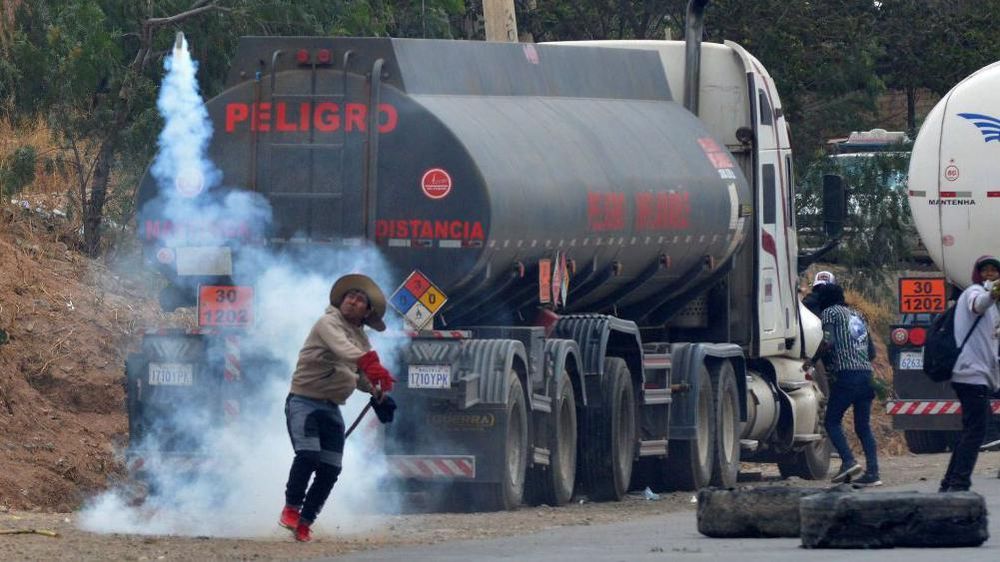 Los enfrentamientos entre manifestantes evidencian las crecientes tensiones en la disputa política entre Arce y Morales.