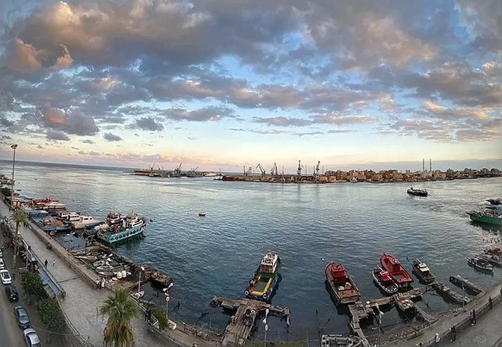 El Canal de Suez era administrado por británicos y franceses hasta 1956, cuando fue nacionalizado por el presidente egipcio Gamal Abder Nasser.