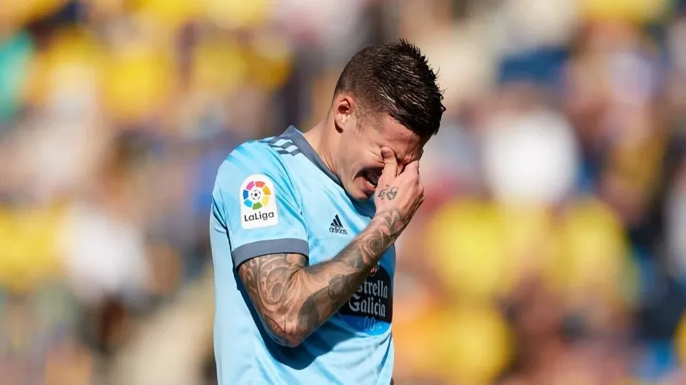 El Celta rescindió el contrato de Santi Mina