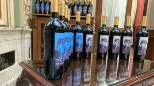 Cada uno de los presentes, se llevó una botella para probar