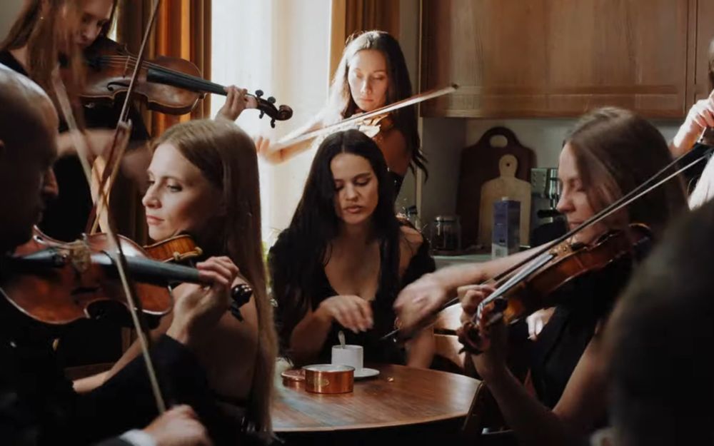Rosalía presenta Berghain, su nuevo tema.&nbsp;