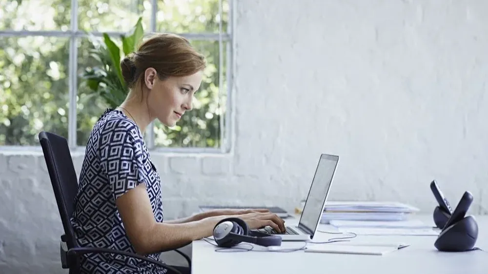 El tiempo diario que se pasa sentado influye en el bienestar subjetivo