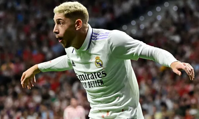 Valverde juega con Real Madrid