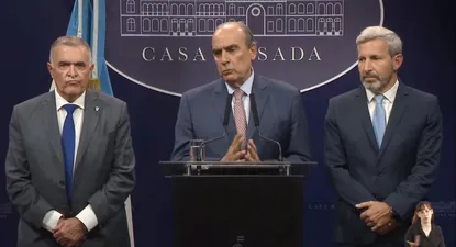 Guillermo Francos con los gobernadores Jaldo y Frigerio
