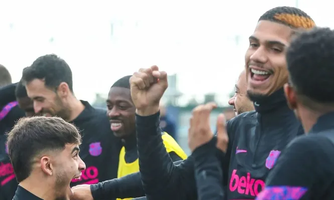 Piedra, papel o tijera, el nuevo entrenamiento de Barcelona para enderezar el rumbo