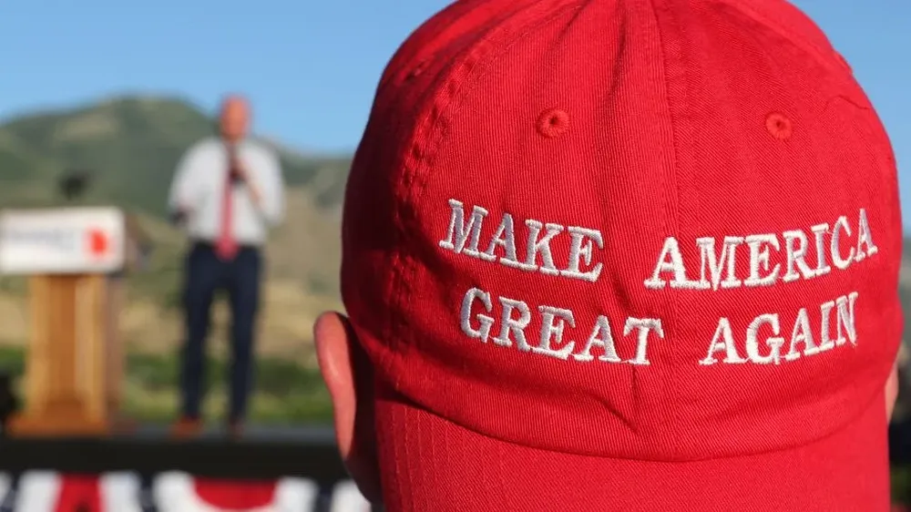 Seguidores del presidente Trump celebran el endurecimiento de sus políticas de inmigración.