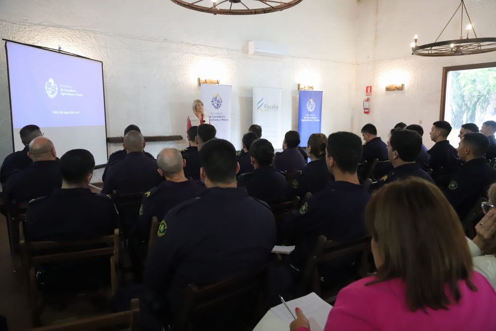 MGAP: Taller brindado durante dos días en el local Santa Bernardina de la SRD.