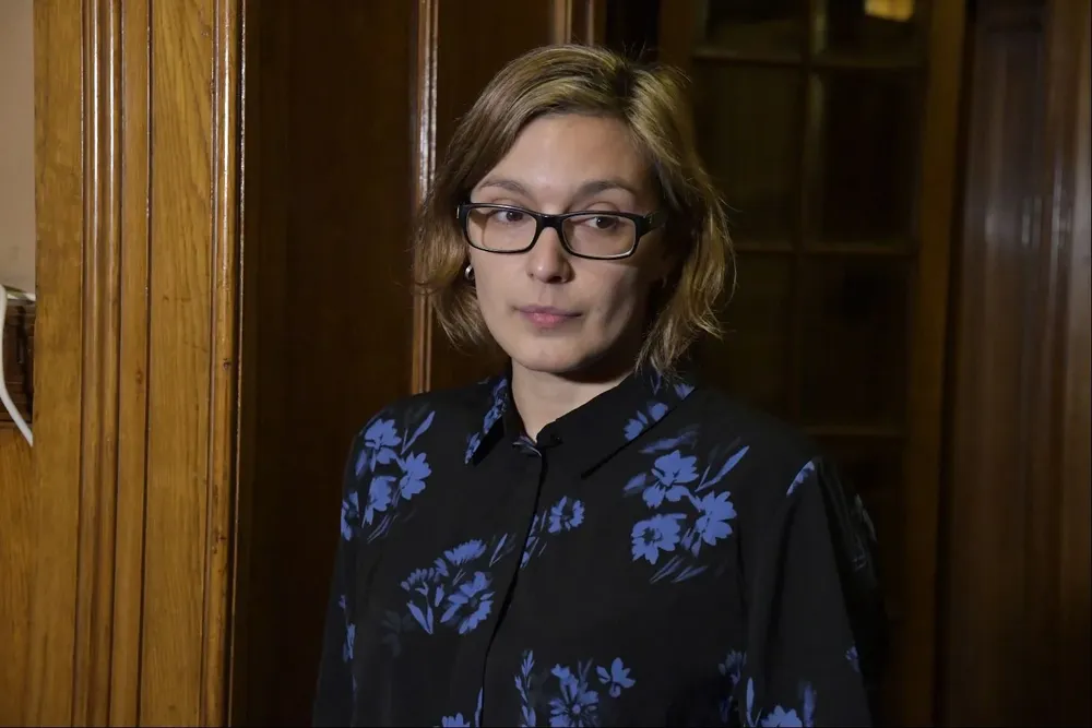 La carta compartida por Melgar indica que compartir grabaciones privadas de índole sexual sin consentimiento puede penarse con hasta dos años de prisión