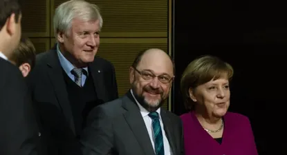 Merkel y Schulz en la recta final para formar gobierno en Alemania