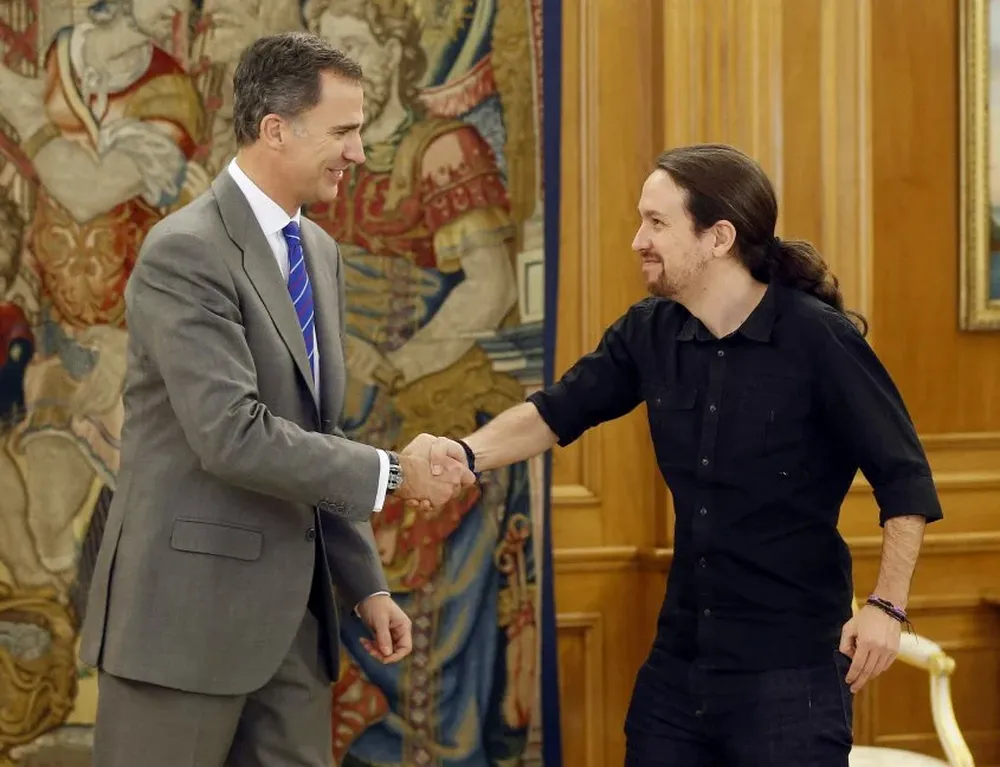 Felipe VI y Pablo Iglesias, líder de Podemos.