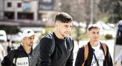 Federico Valverde en su llegada a San Sebastián
