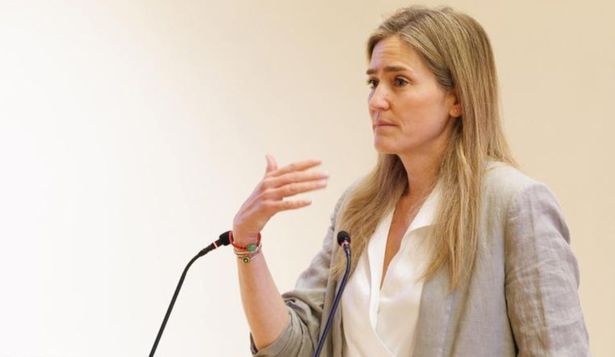 Sara Aagesen&nbsp;es ingeniera química con especialización en medio ambiente por la Universidad Complutense de Madrid