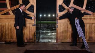 Ferber y Bergara en un acto inaugural distinto para las obras de remodelación de los históricos galpones, que son Monumento Histórico en Uruguay, estrenados hace ya 113 años para la octava exposición ganadera de la ARU.