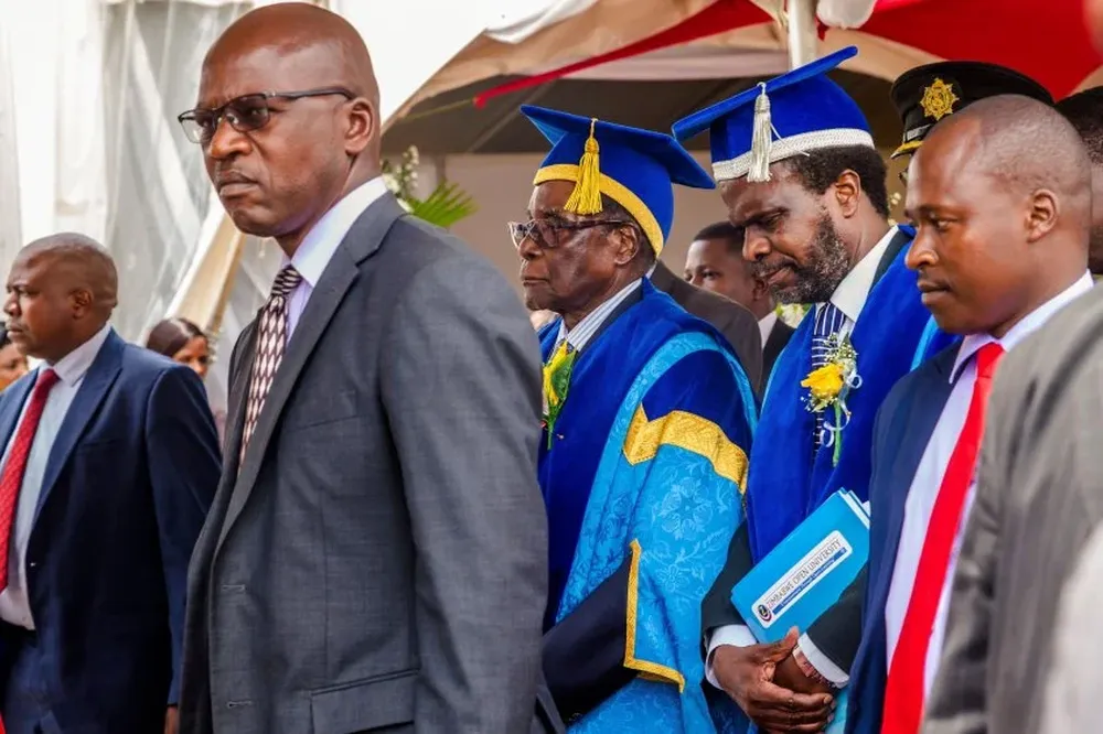 Mugabe, durante un acto en la Universidad Abierta de Zimbabwe, hoy por la mañana. 