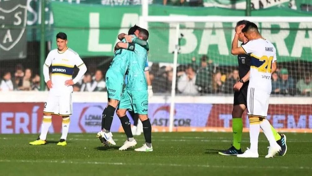 Sarmiento se impuso a Boca que tuvo la posibilidad de empatar pero le atajaron el penal