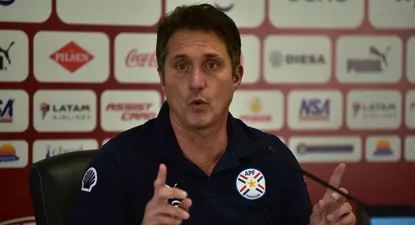 El Mellizo ya no es más el DT de Paraguay