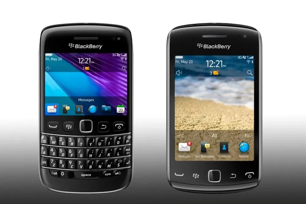 El Bold 9790 y el Curve 9380
