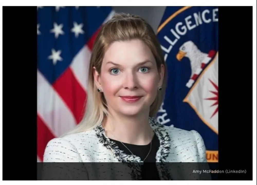 Amy McFadden, que publicó imágenes pro-palestinas en Facebook, tiene una extensa carrera en la CIA.