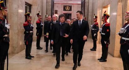 Con la inesperada ausencia de Victoria Villarruel, el presidente Milei encabezó el acto de camaradería con las Fuerzas Armadas