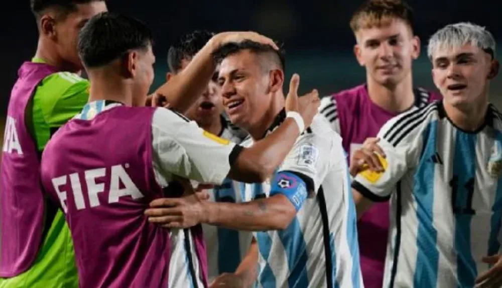 La victoria argentina le dio algo de aire al conjunto albiceleste