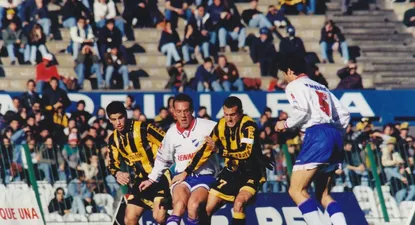 la unica vez que los grandes definieron el clausura, penarol gano el tricampeonato