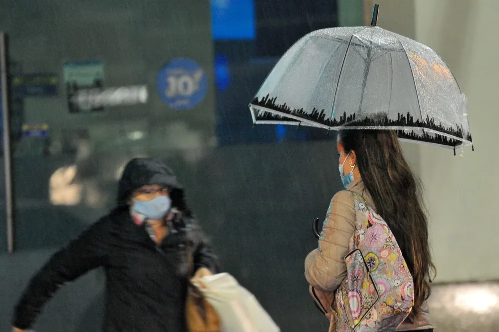Alerta naranja y amarilla por lluvias y tormentas