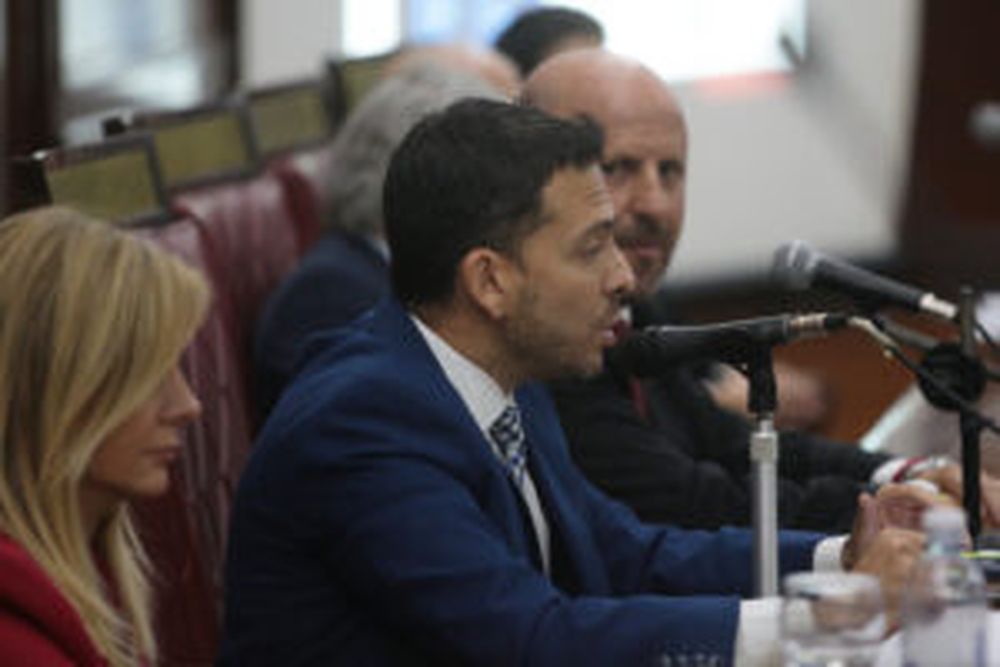 Schurjin Almenar, uno de los coordinadores de la obra.