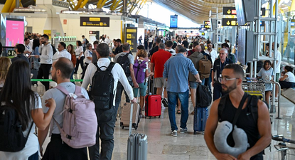 Horas de espera en el aeropuertro internacional de Barajas por la huelga del personal de seguridad.