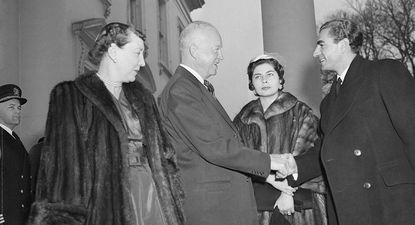 En diciembre de 1954, durante el gobierno de Eisenhower, el sha de Irán y su esposa, la reina Soraya, visitaron la Casa Blanca.