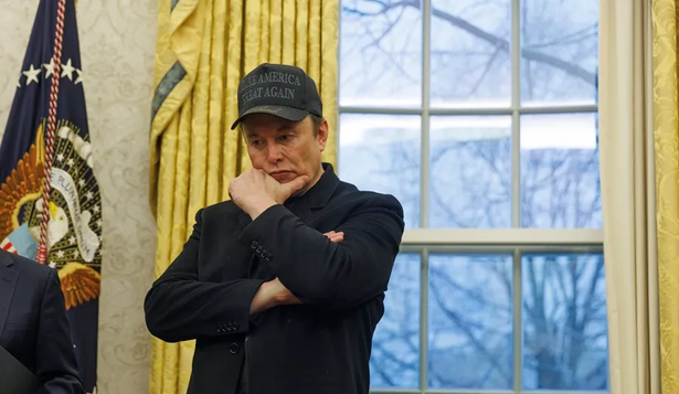 Elon Musk desarma la gran bomba y borra el mensaje en el que acusaba a Trump de estar vinculado con Jeffrey Epstein