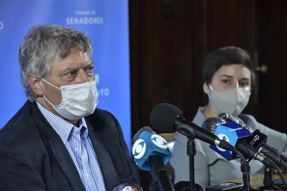 Michelini dejó de ser el secretario político del FA