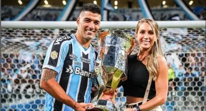 Luis Suárez y Sofía Balbi